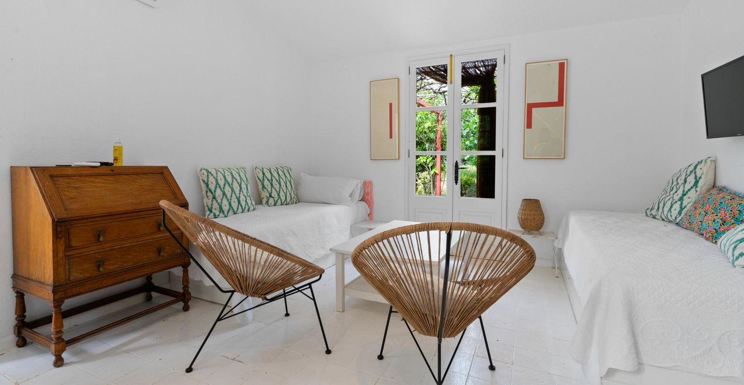 Finca-mit-Pool-und-Touristen-Lizenz-in-Pollensa