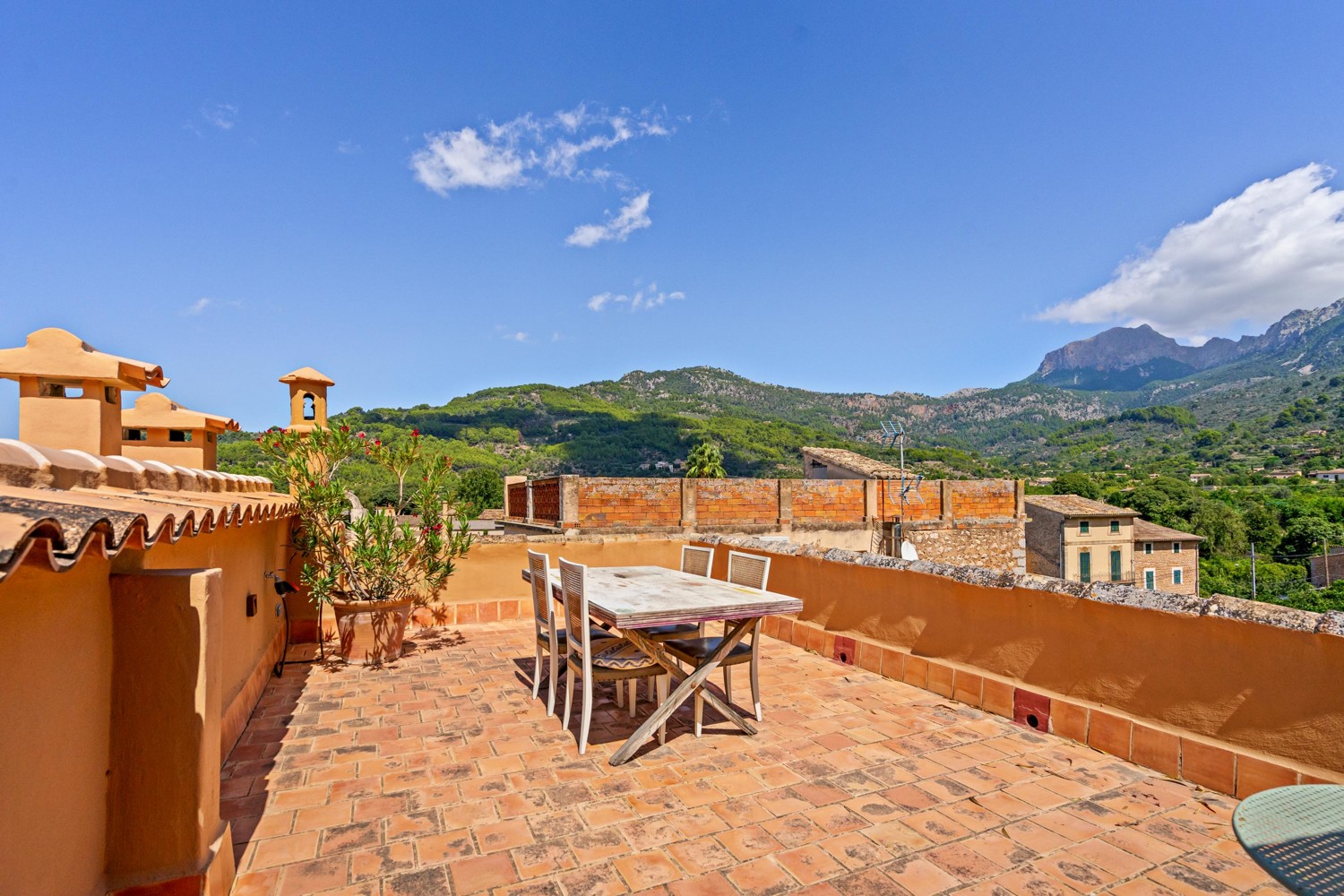 Haus-mit-Garten-und-Pool-in-Sóller