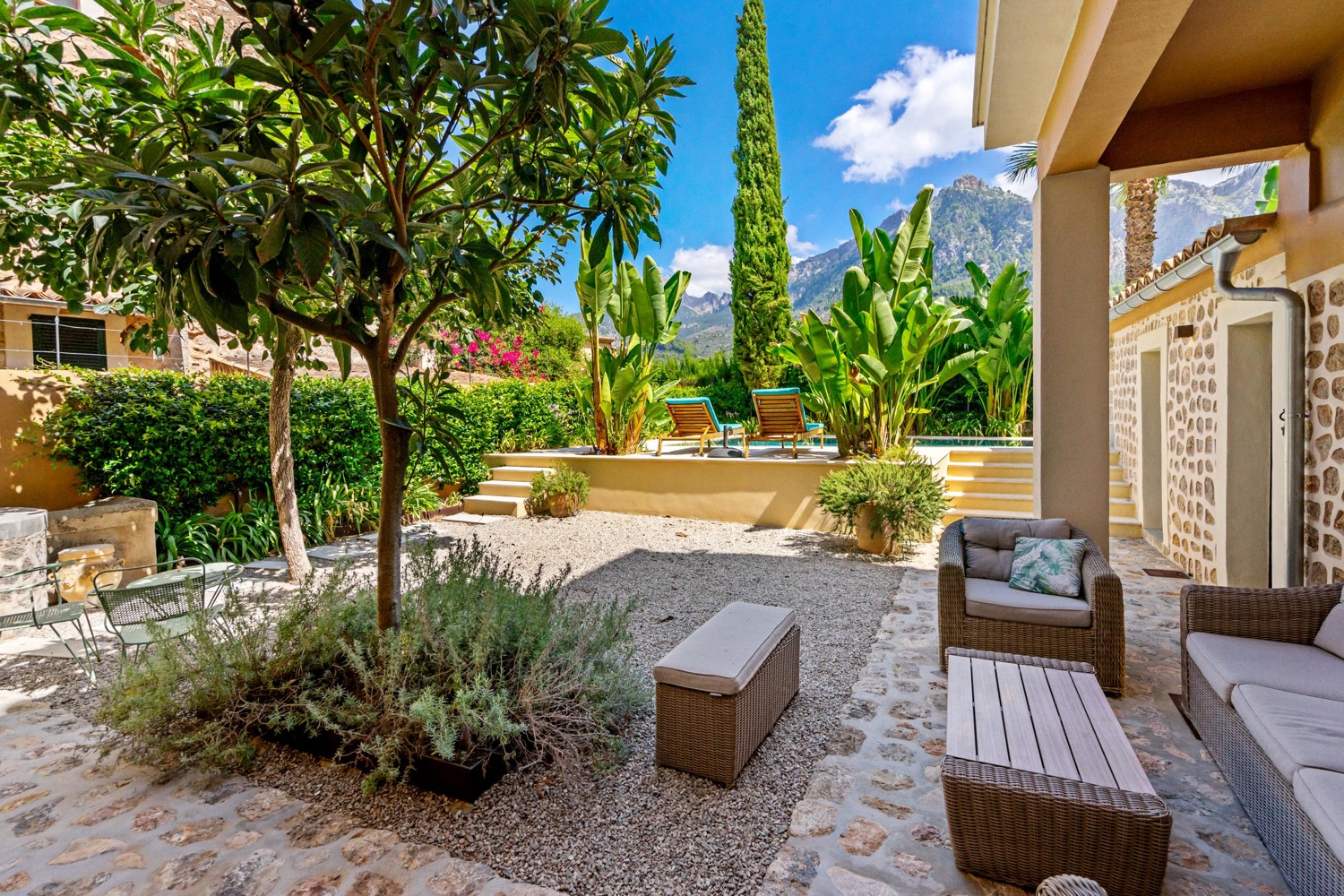 Haus-mit-Garten-und-Pool-in-Sóller