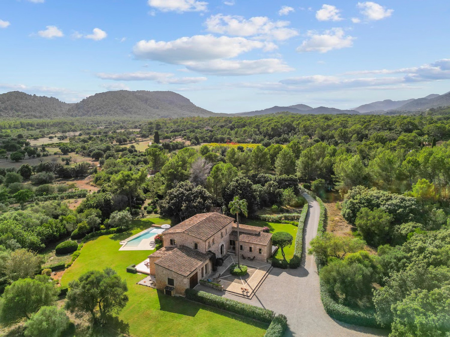 Luxus-Finca-nahe-Pollensa