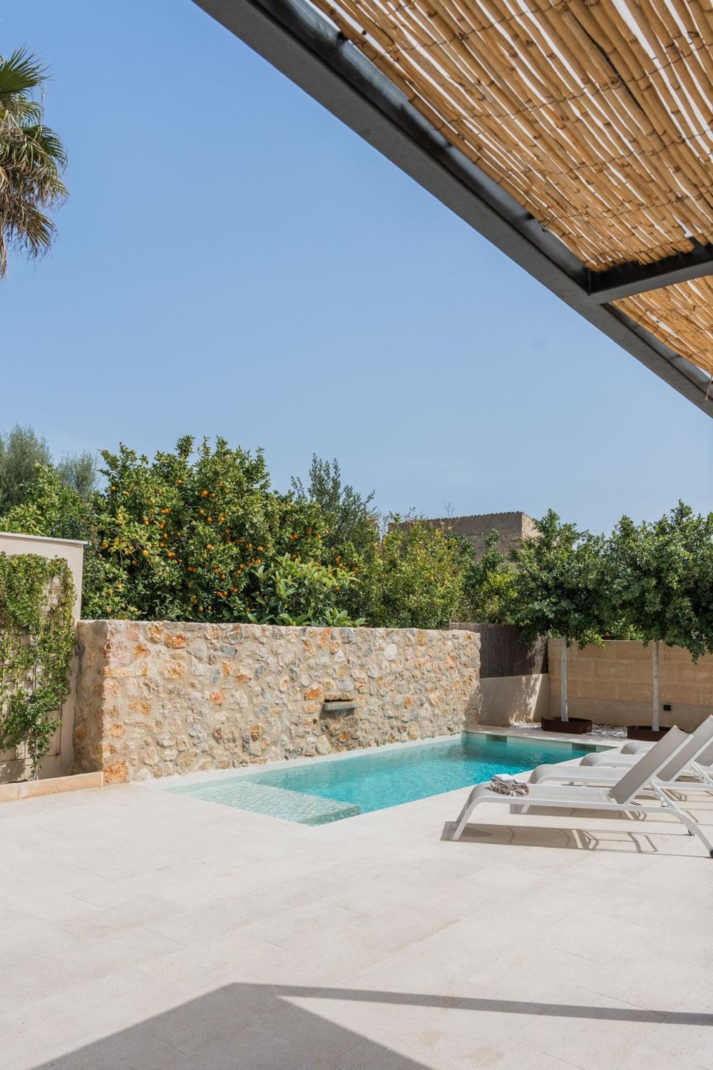 Casa-renovada-con-piscina-en-Campanet