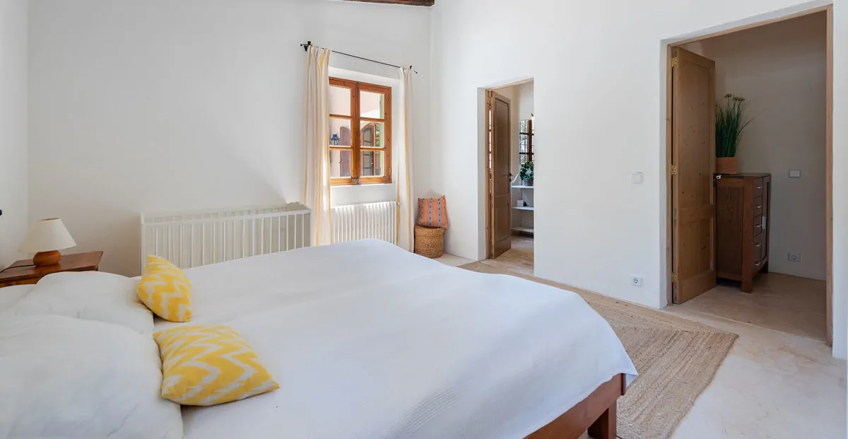 Spektakuläre-Finca-mit-unverbaubarem-Blick-in-Pollensa-Mallorca