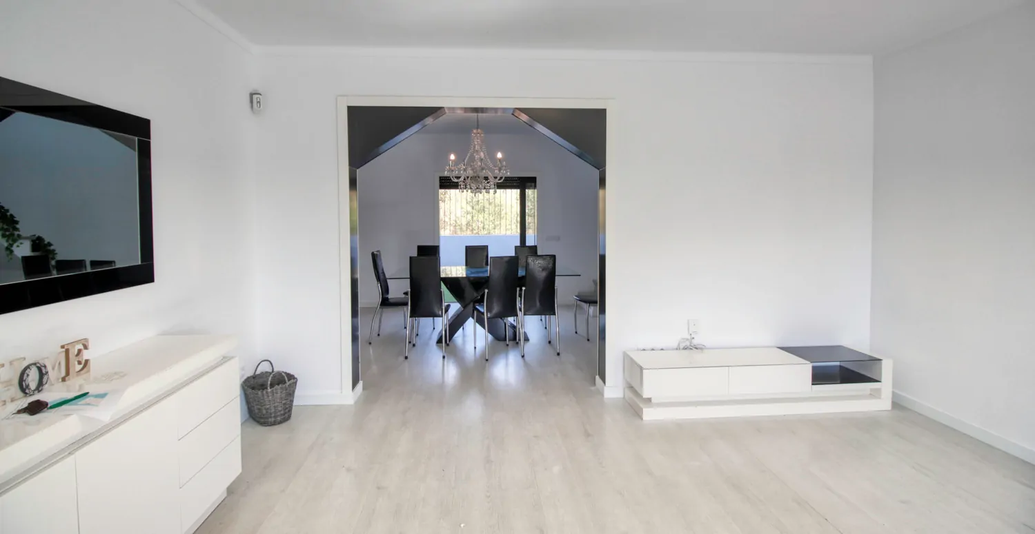 Zu-verkaufen-fantastisches-renoviertes-Haus-in-zweiter-Meereslinie-in-Cala-Morlanda-Mallorca