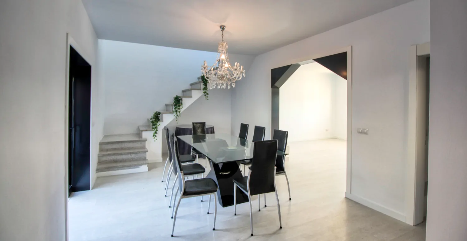 Zu-verkaufen-fantastisches-renoviertes-Haus-in-zweiter-Meereslinie-in-Cala-Morlanda-Mallorca