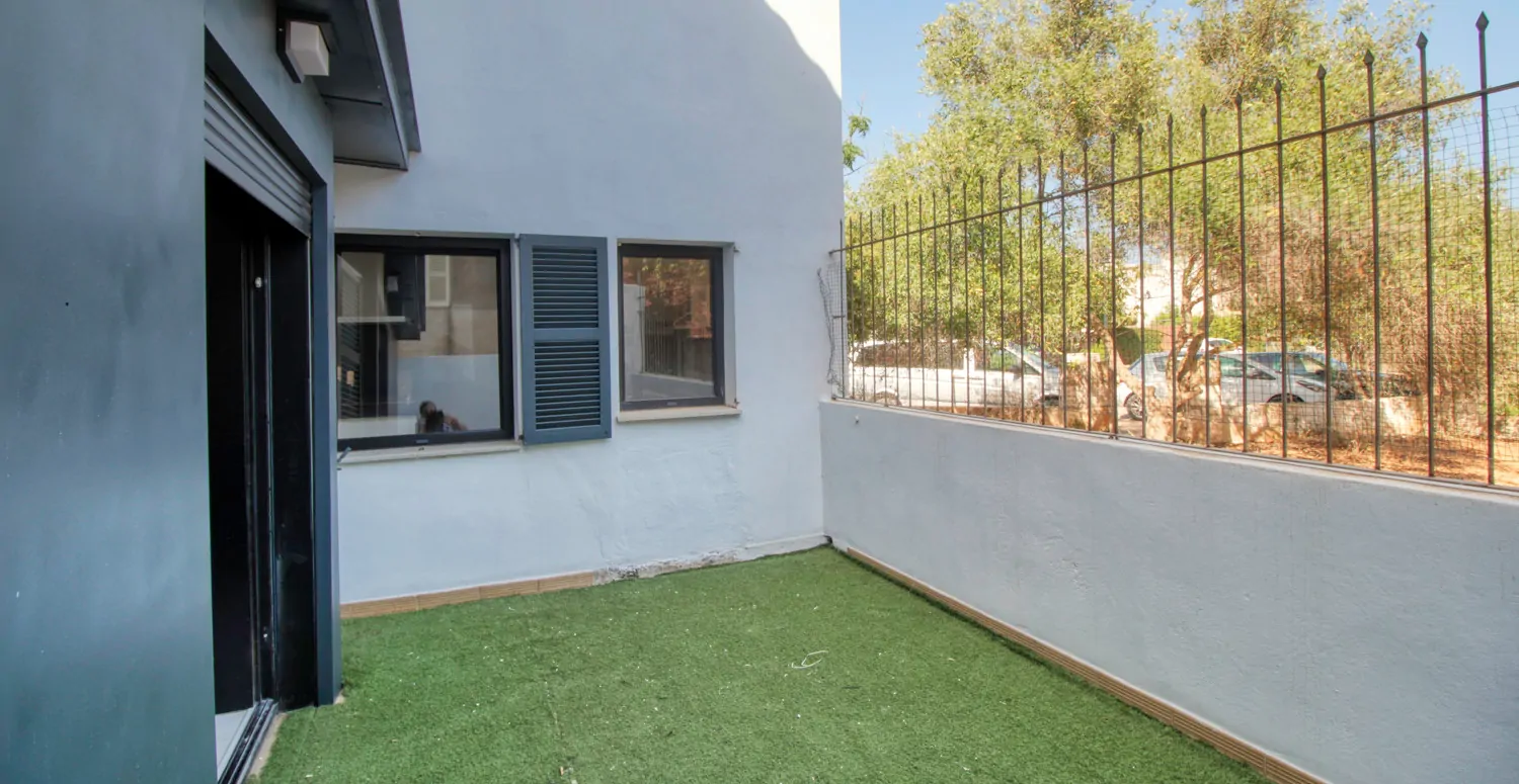 Zu-verkaufen-fantastisches-renoviertes-Haus-in-zweiter-Meereslinie-in-Cala-Morlanda-Mallorca-vorgefertigtes-Haus-zum-Verkauf-in-der-zweiten-Linie-von-Cala-Morlanda.