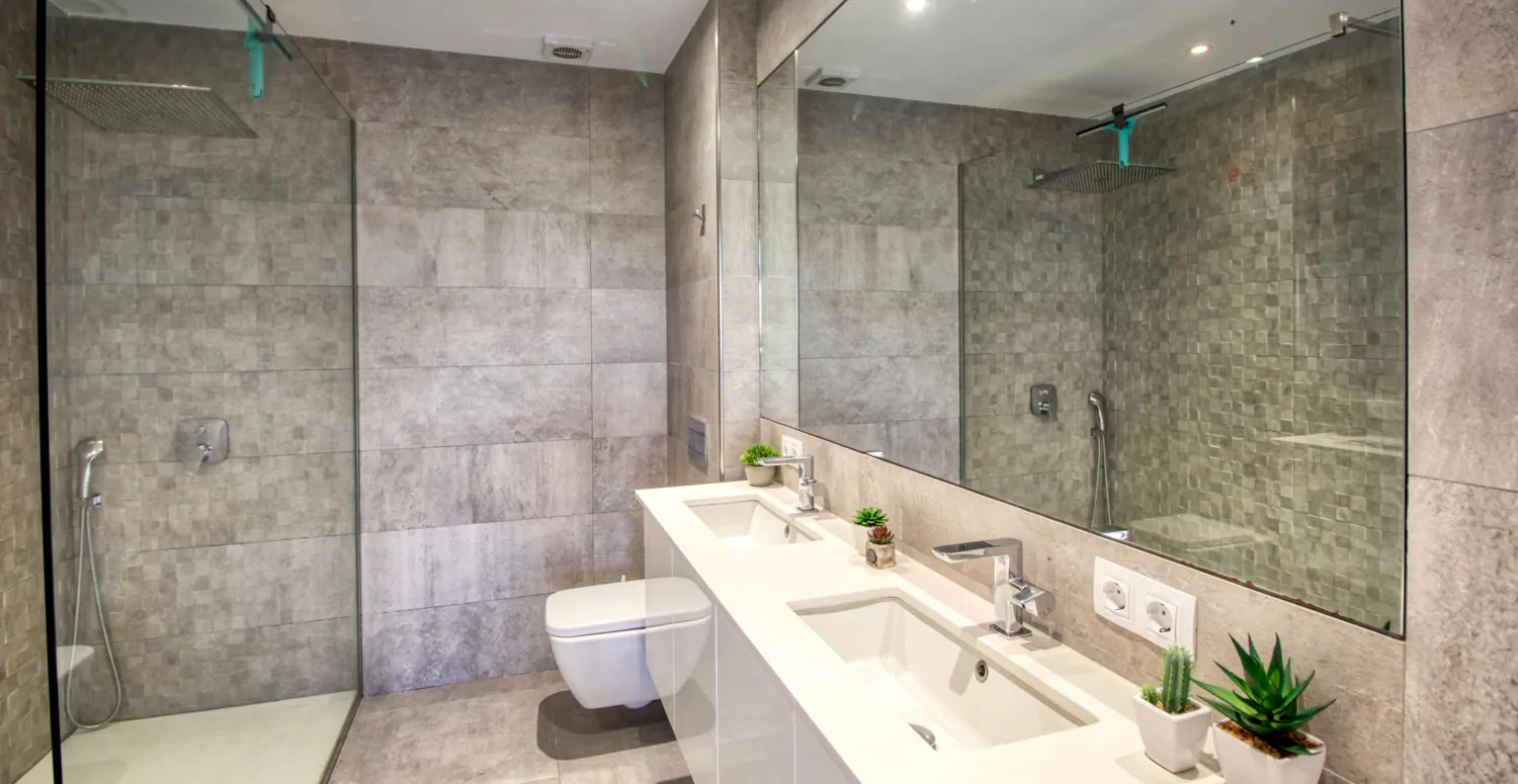 Zu-verkaufen-fantastisches-renoviertes-Haus-in-zweiter-Meereslinie-in-Cala-Morlanda-Mallorca