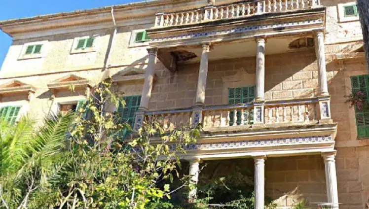 Historischer Stadtpalast im Herzen von Sa Pobla