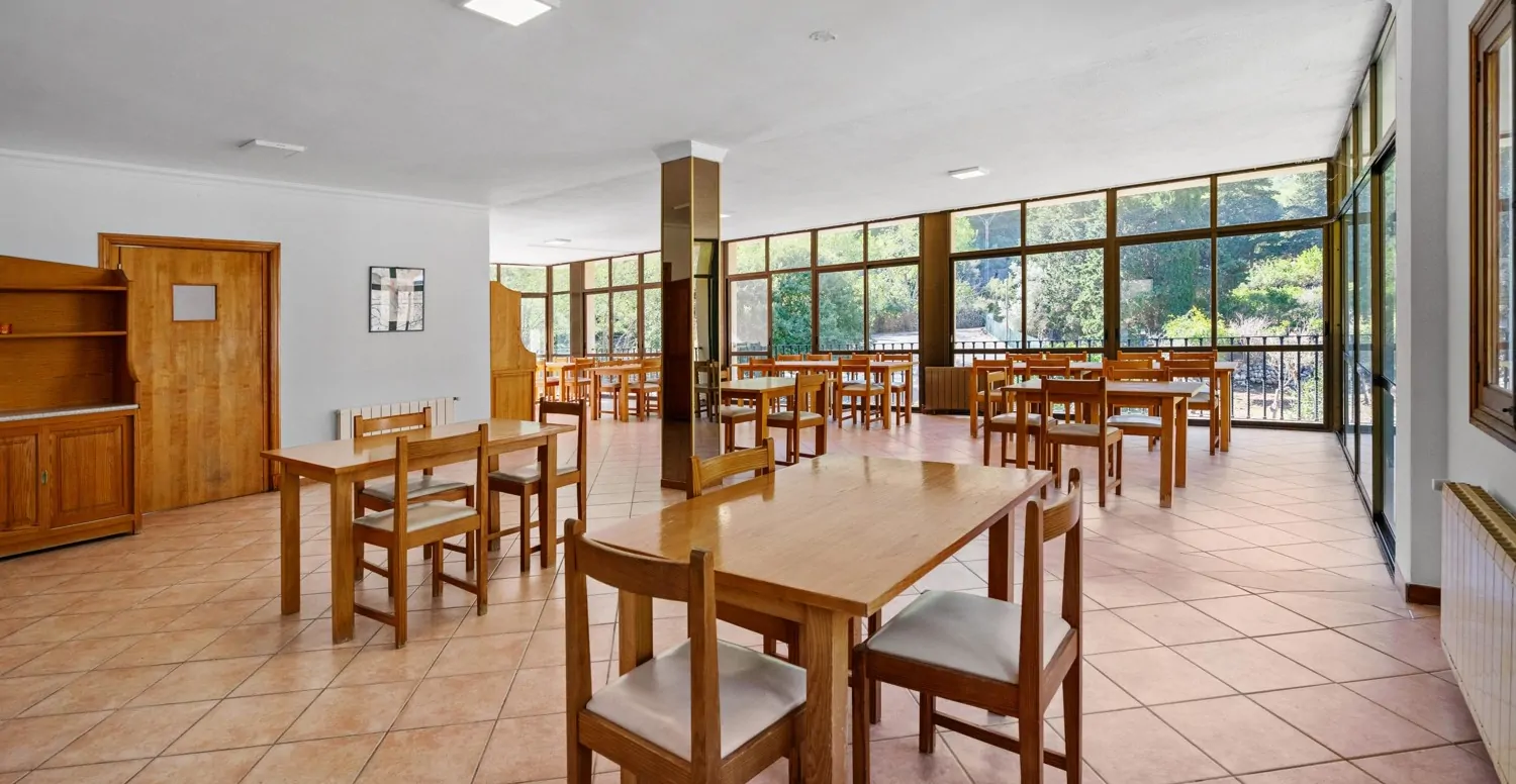 Restaurant-mit-Wohnung-in-Sa-Calobra