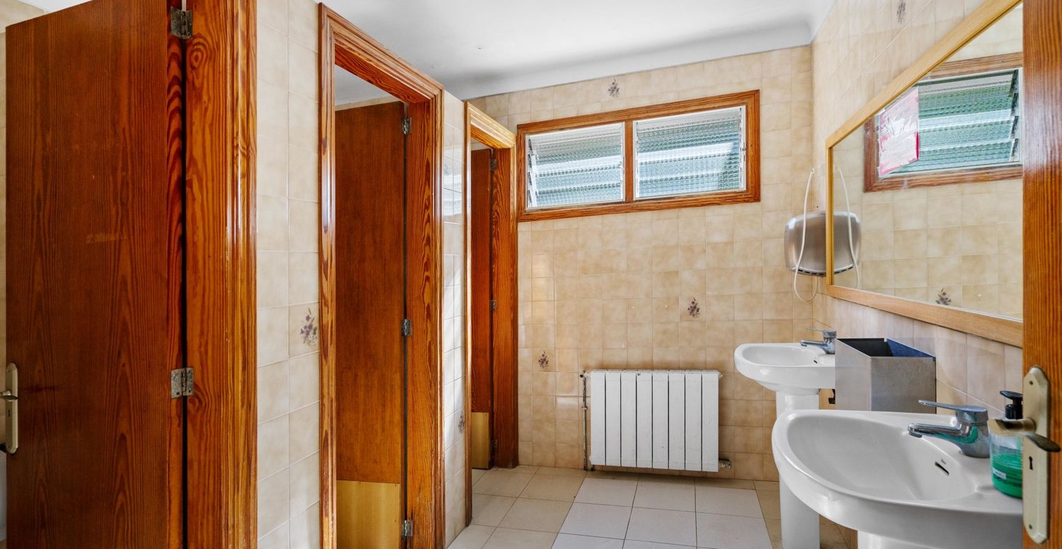 Restaurant-mit-Wohnung-in-Sa-Calobra