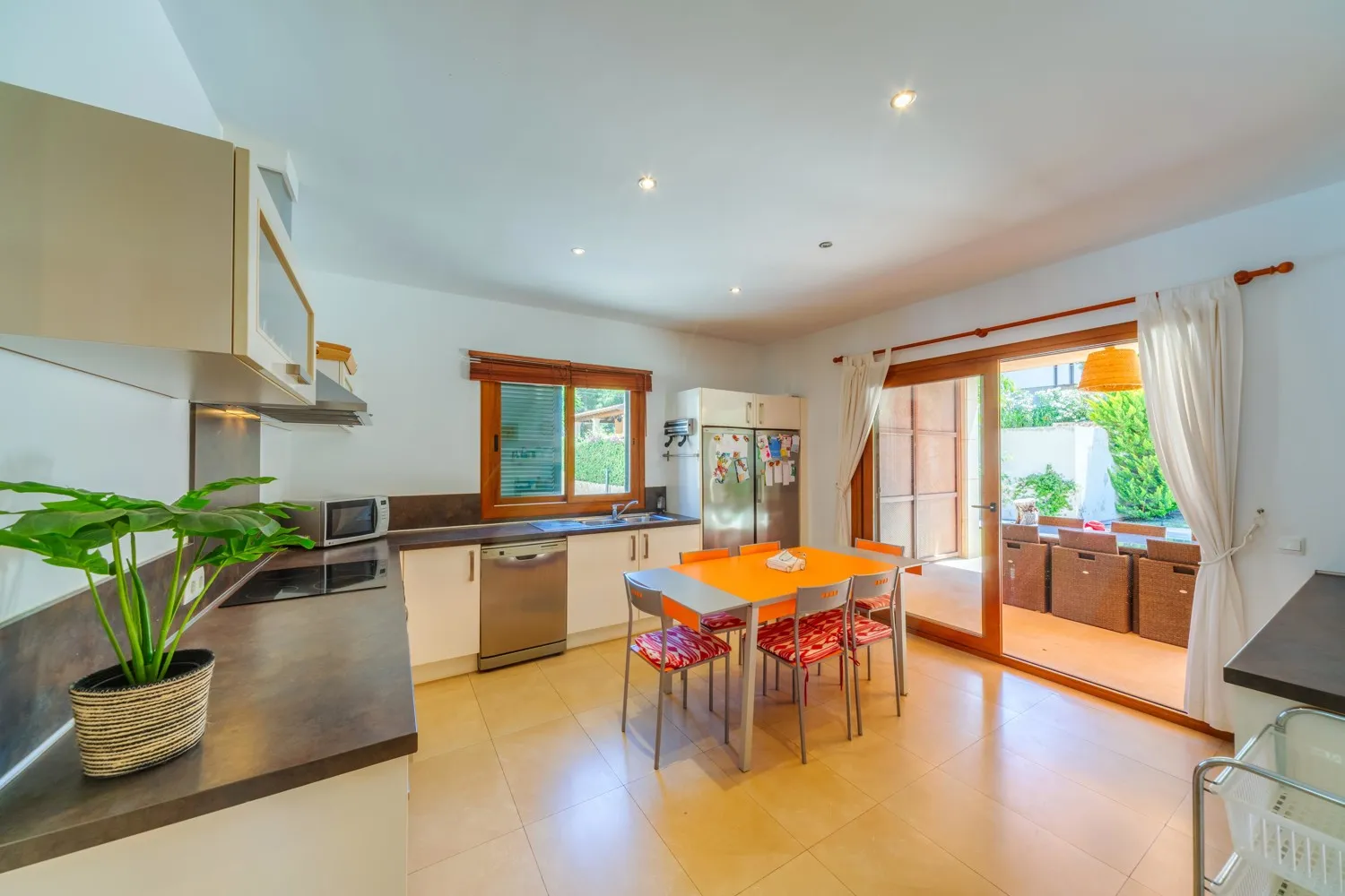Villa-with-pool-near-sea-Mal-Pas-Bonaire