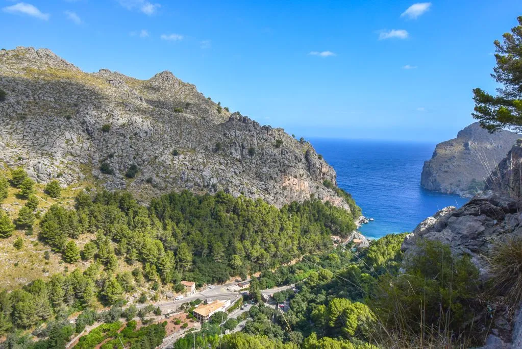 Restaurant-with-apartment-in-Sa-Calobra