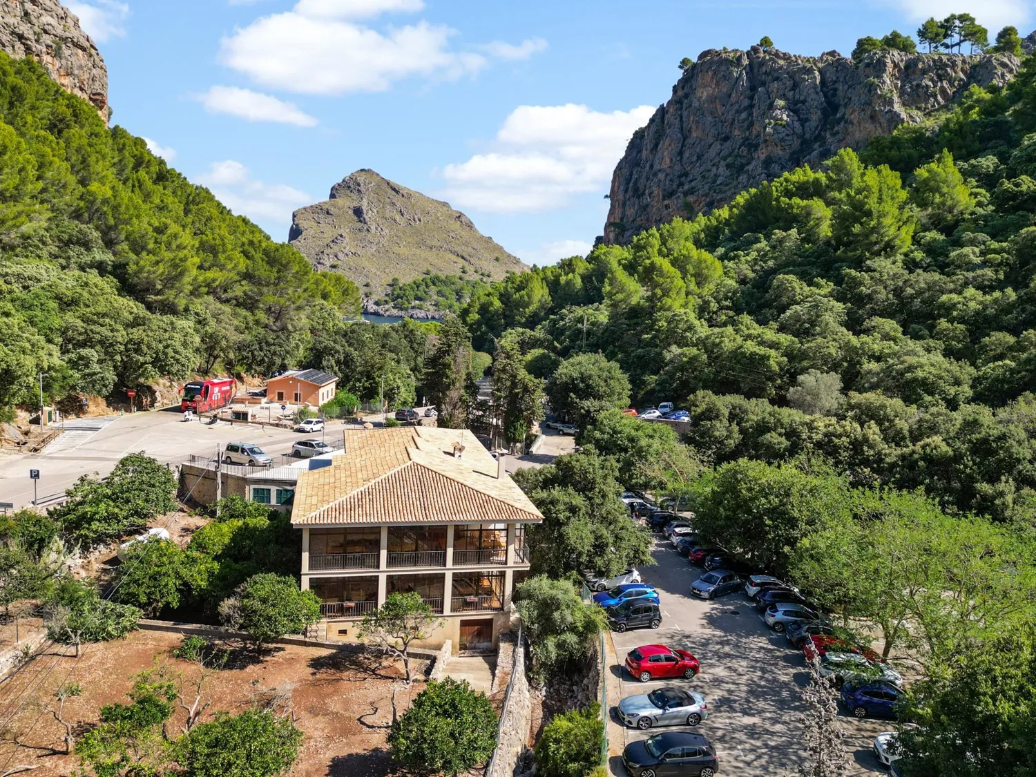 Restaurant-with-apartment-in-Sa-Calobra