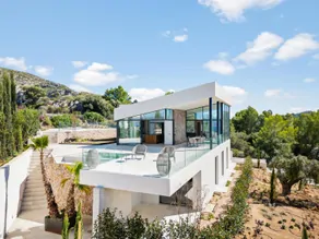 Villa-con-dos-piscinas-y-vistas-al-mar-en-Bonaire-Alcudia