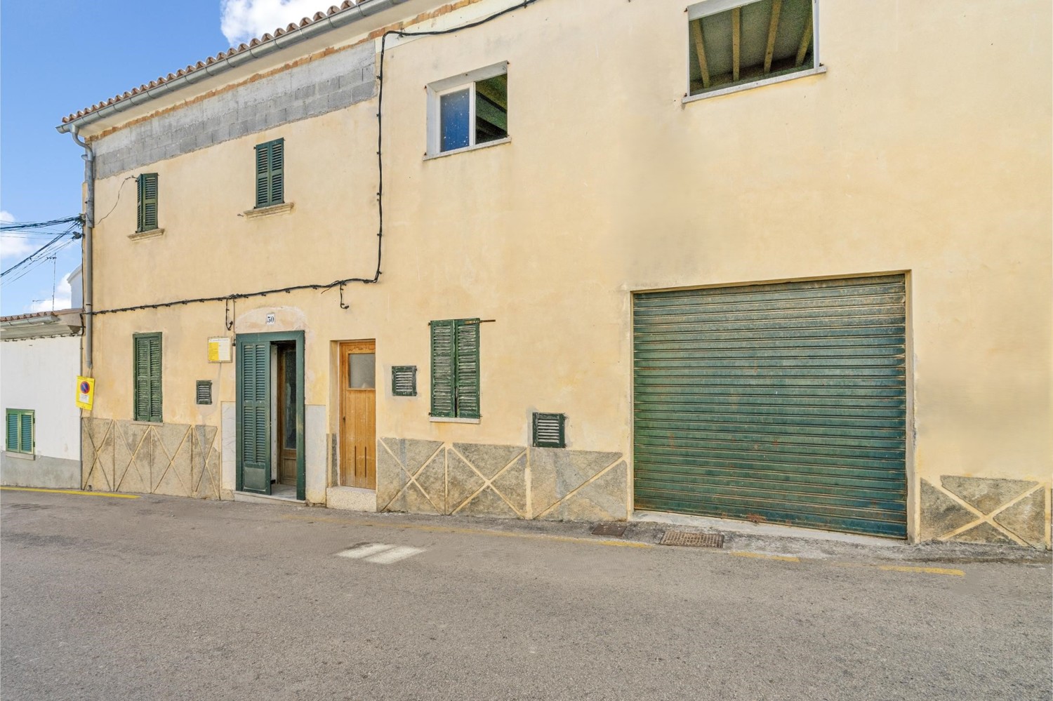 Haus-mit-Projekt-und-Baugenehmigung-in-Campanet