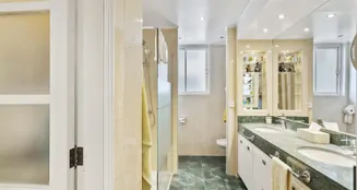 von_poll_real_estate_property_ES243745027_image_17