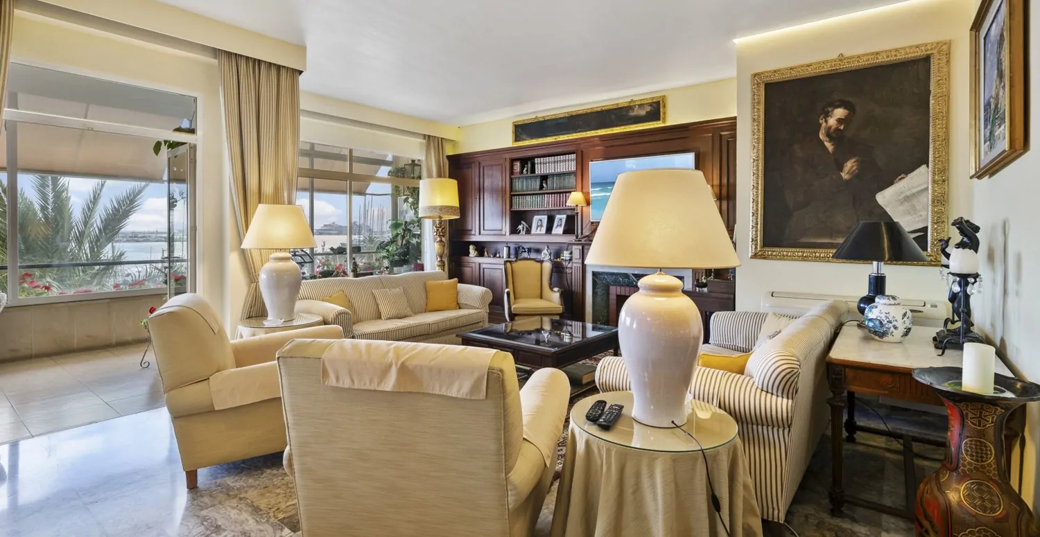 Piso-Paseo-Marítimo