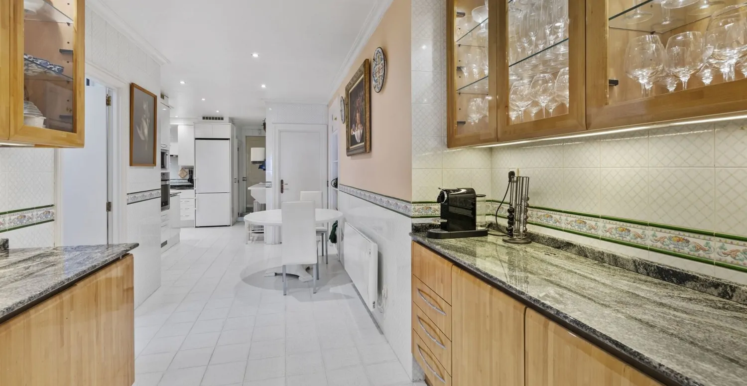 Piso-Paseo-Marítimo