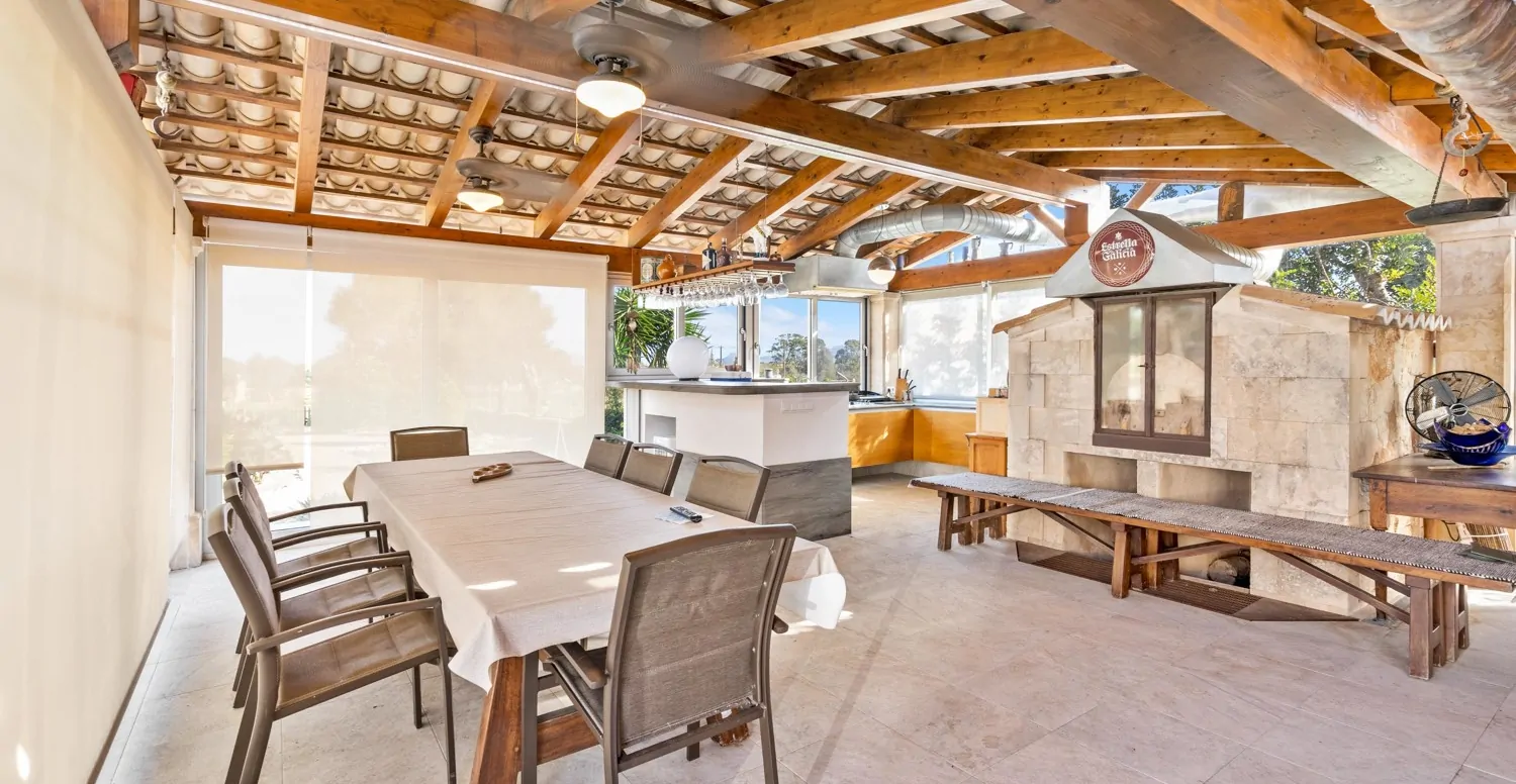 Finca-mit-Pool-bei-Santa-Margarita