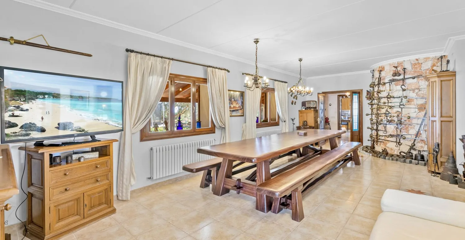 Finca-mit-Pool-bei-Santa-Margarita