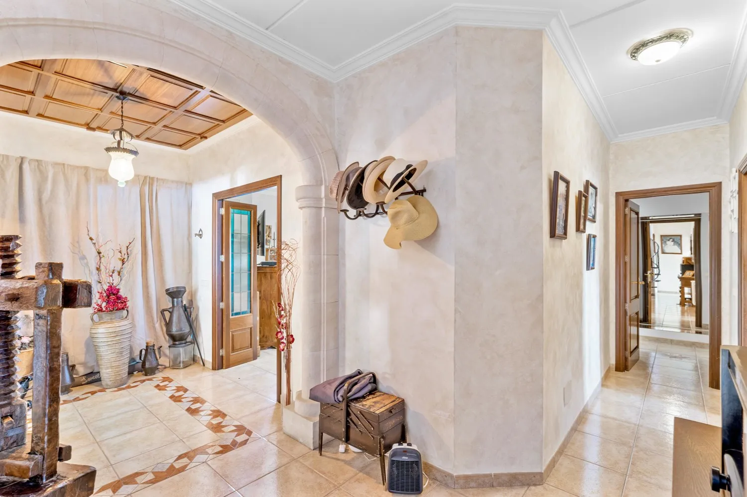 Finca-with-pool-close-to-Santa-Margarita