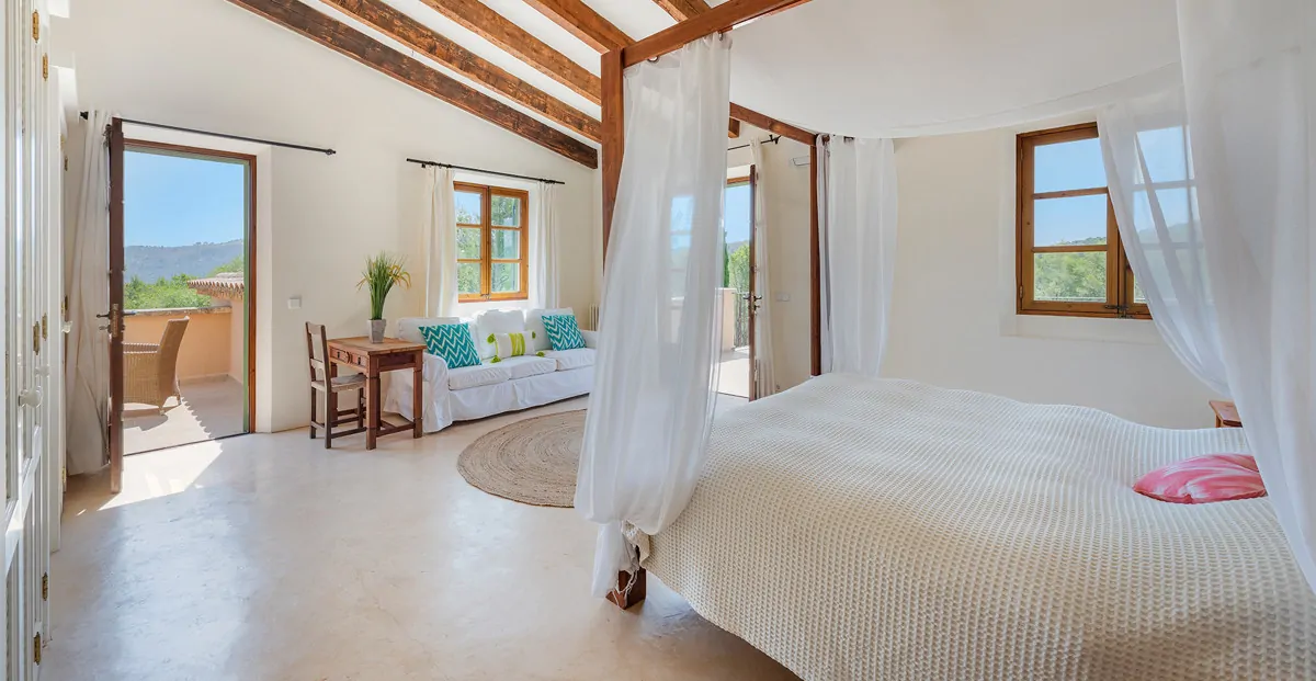Spektakuläre-Finca-mit-unverbaubarem-Blick-in-Pollensa-Mallorca
