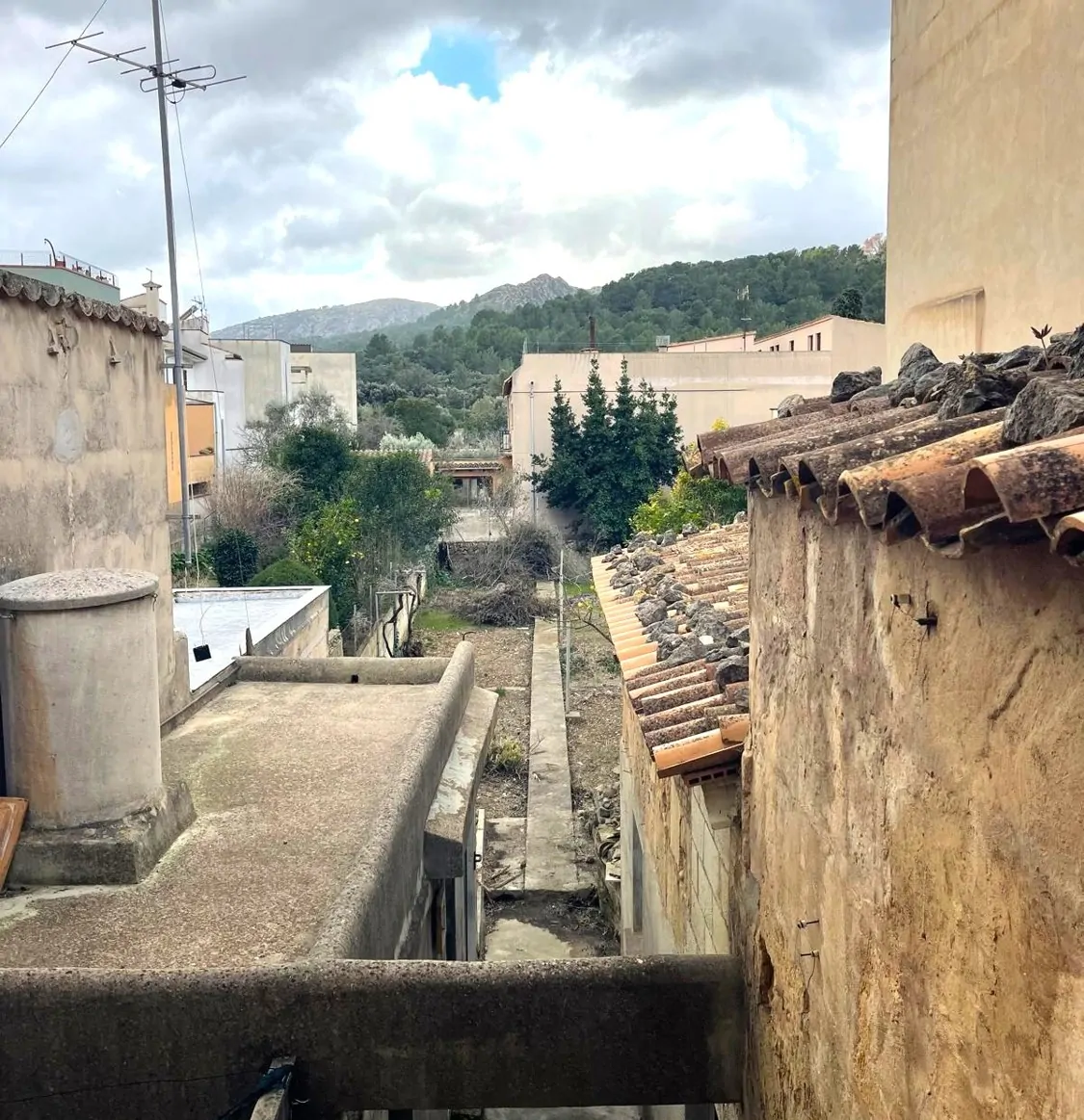 Haus-mit-Projekt-in-Pollensa