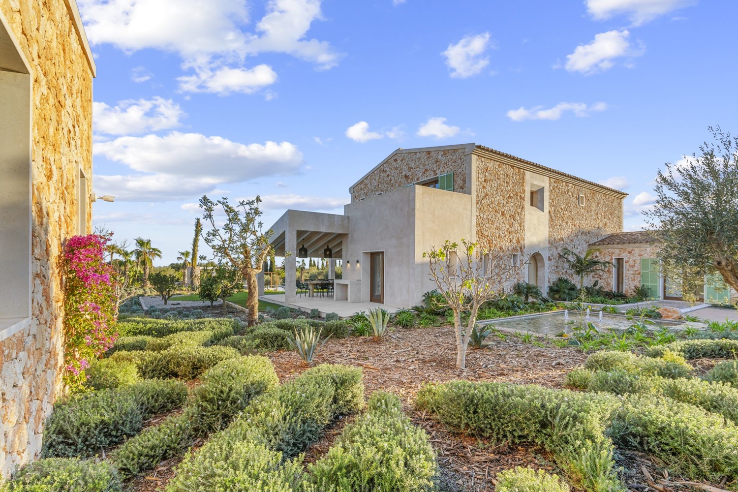 Spektakuläre-Finca-Meerblick- S'Horta-Portocolom-Santanyi