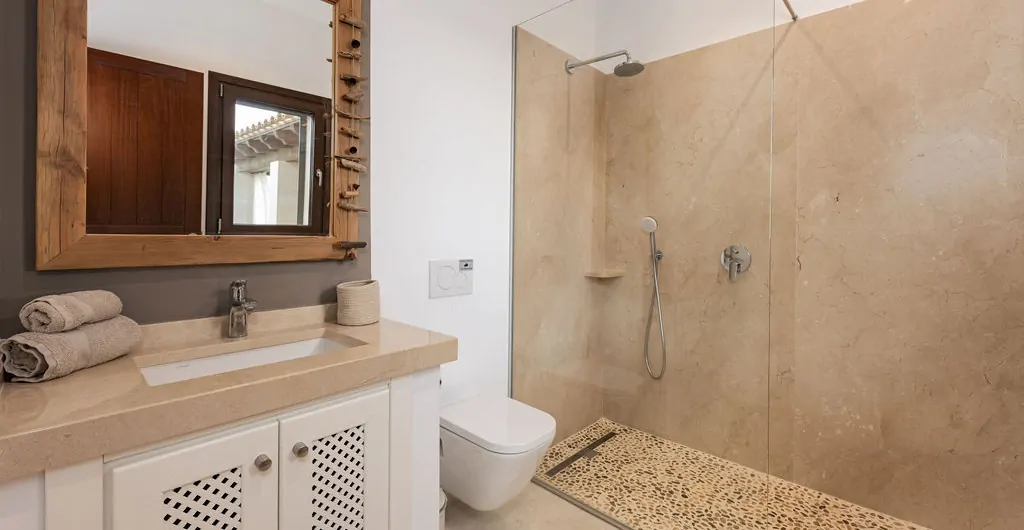 Luxus-Finca-mit-Meerblick