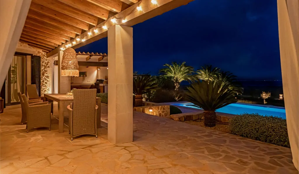 Luxus-Finca-mit-Meerblick