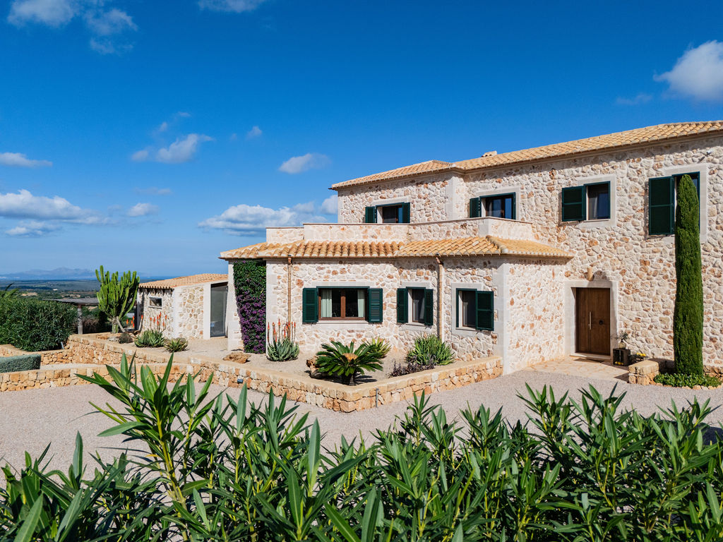 Luxus-Finca-mit-Meerblick