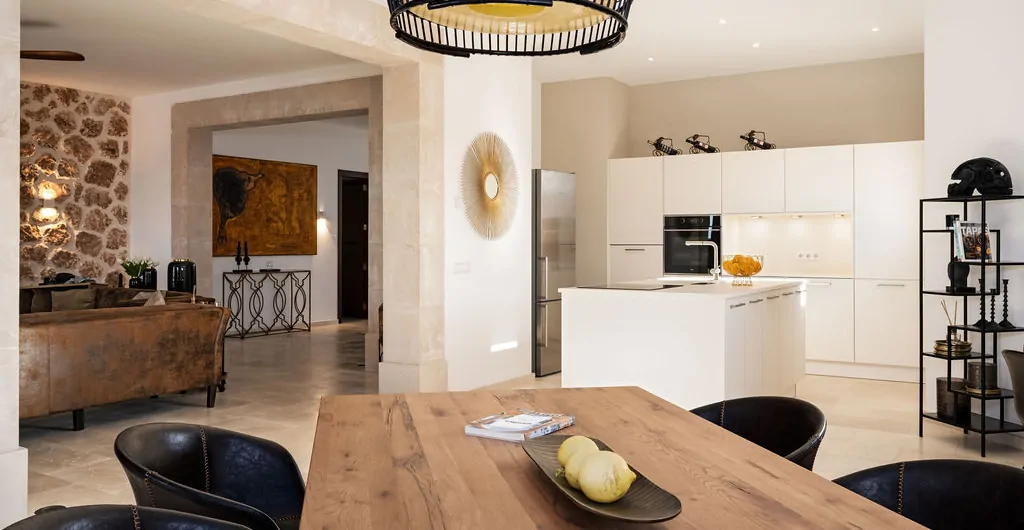 Luxus-Finca-mit-Meerblick