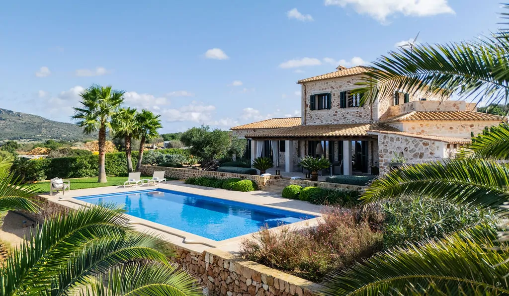 Luxus-Finca-mit-Meerblick