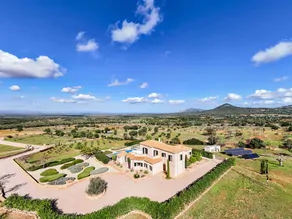 Finca-de-lujo-con-vistas-al-mar