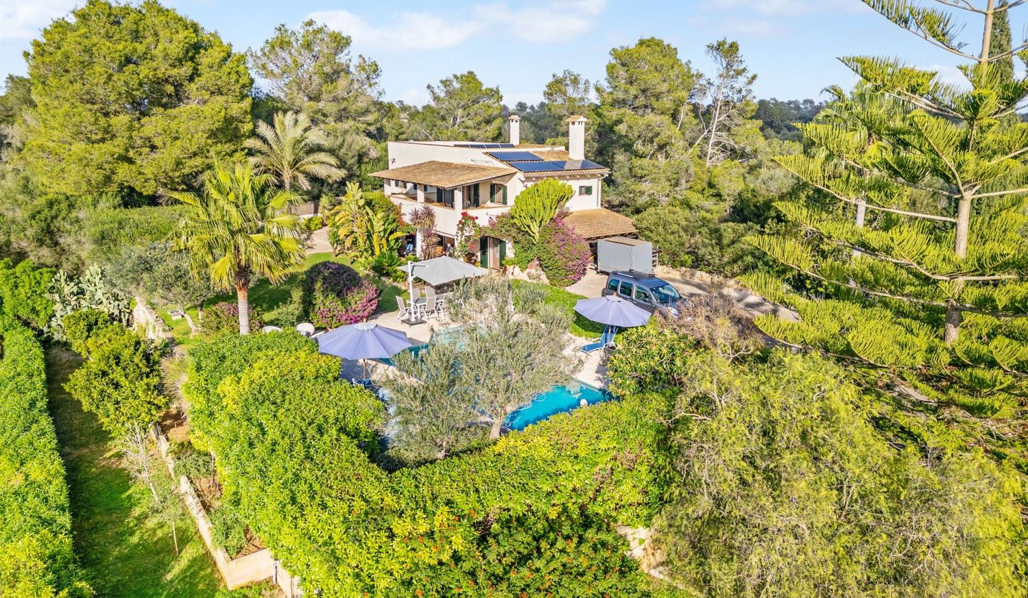 Finca-mit-Pool-und-schöner-Aussicht