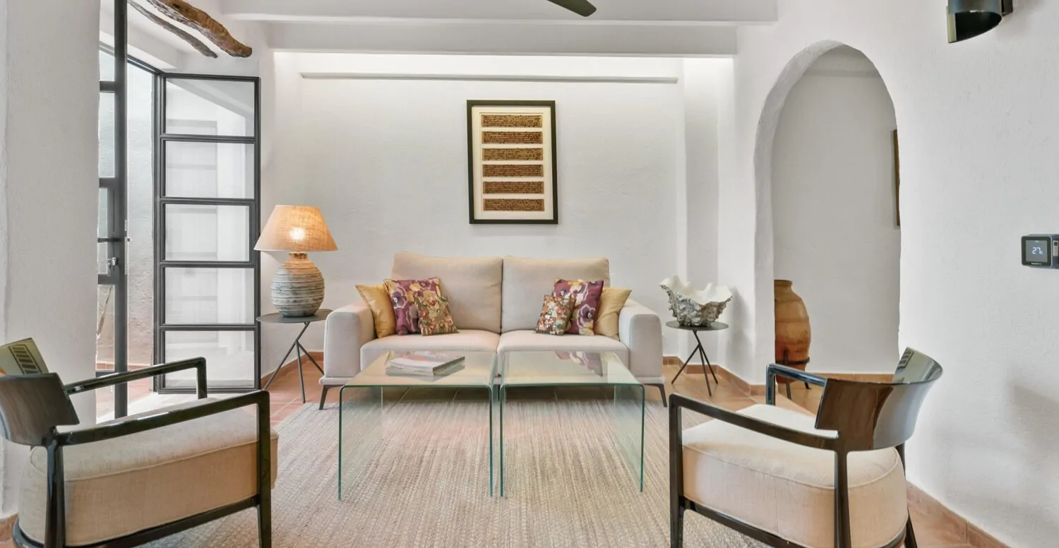 Renoviertes-Stadthaus-in-Pollensa