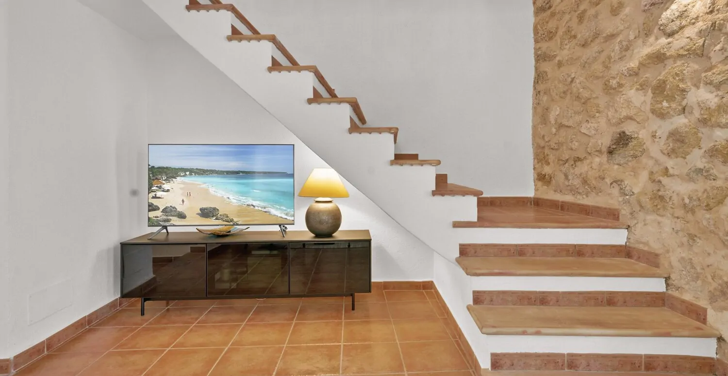 Renoviertes-Stadthaus-in-Pollensa