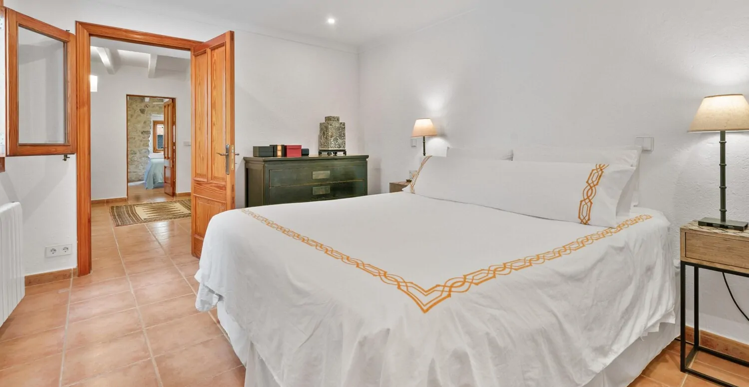 Renoviertes-Stadthaus-in-Pollensa