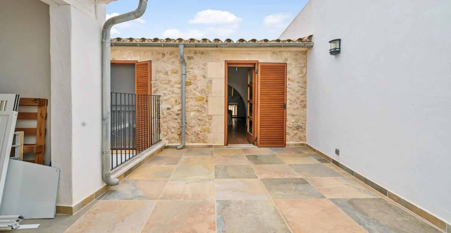 Renoviertes-Stadthaus-in-Pollensa