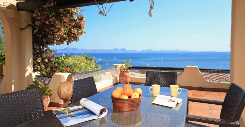 Villa-mit-exklusiven-Blick-in-Alcanada