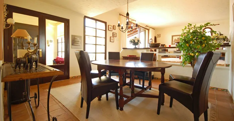 Villa-mit-exklusiven-Blick-in-Alcanada