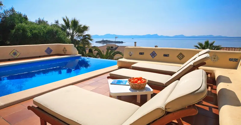 Villa-mit-exklusiven-Blick-in-Alcanada
