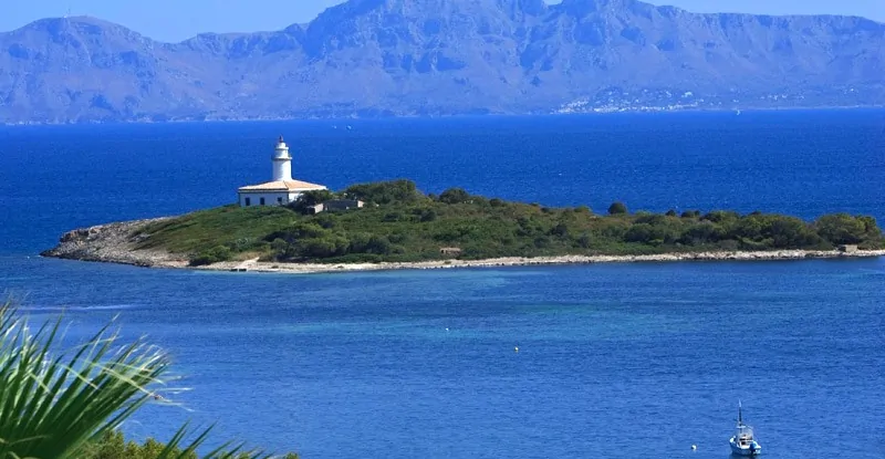 Villa-mit-exklusiven-Blick-in-Alcanada