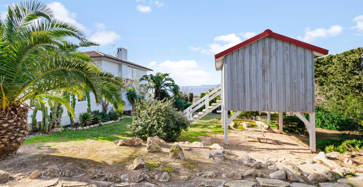 Villa-mit-Meerblick-Bahia-Azul-Llucmajor