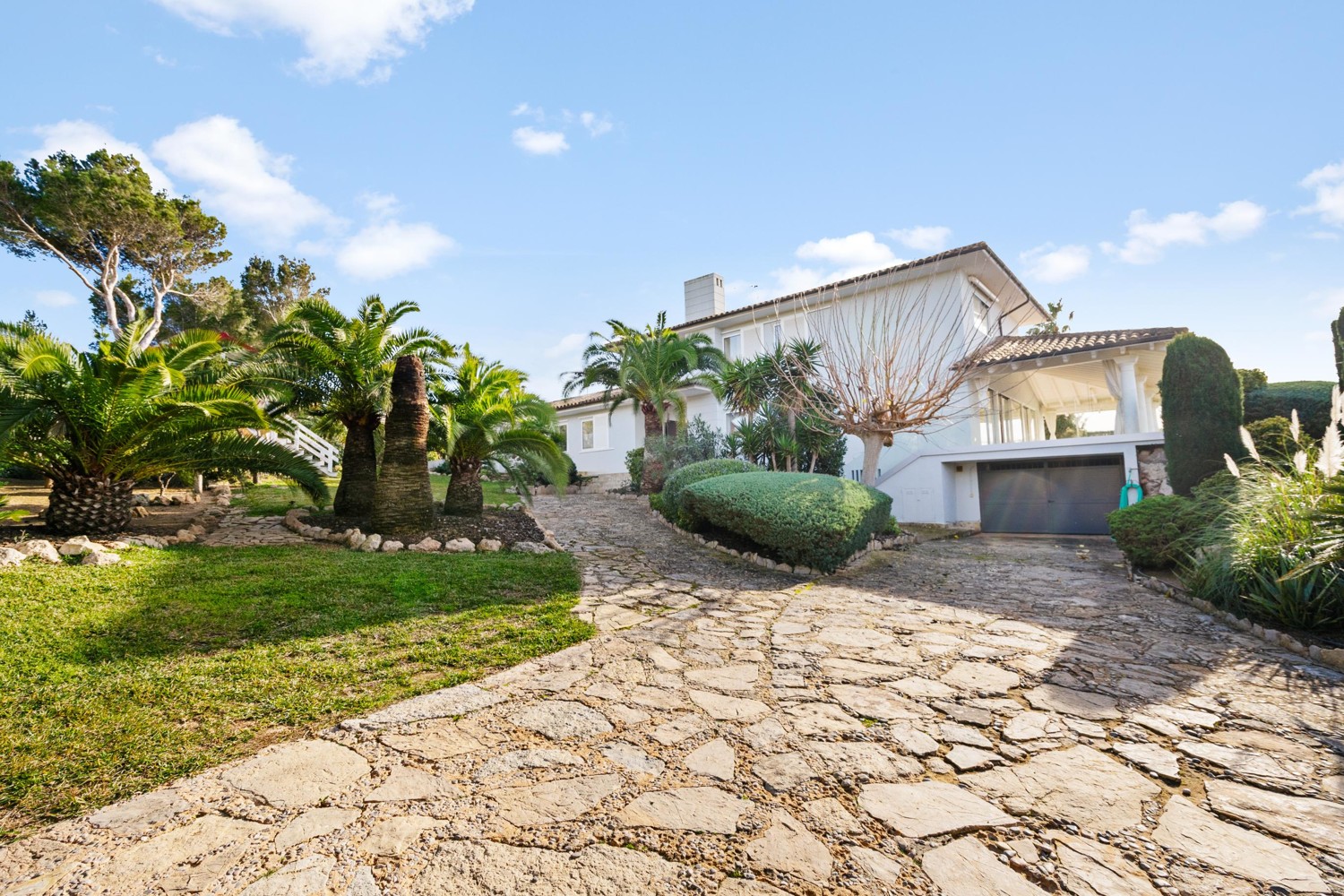 Villa-mit-Meerblick-Bahia-Azul-Llucmajor