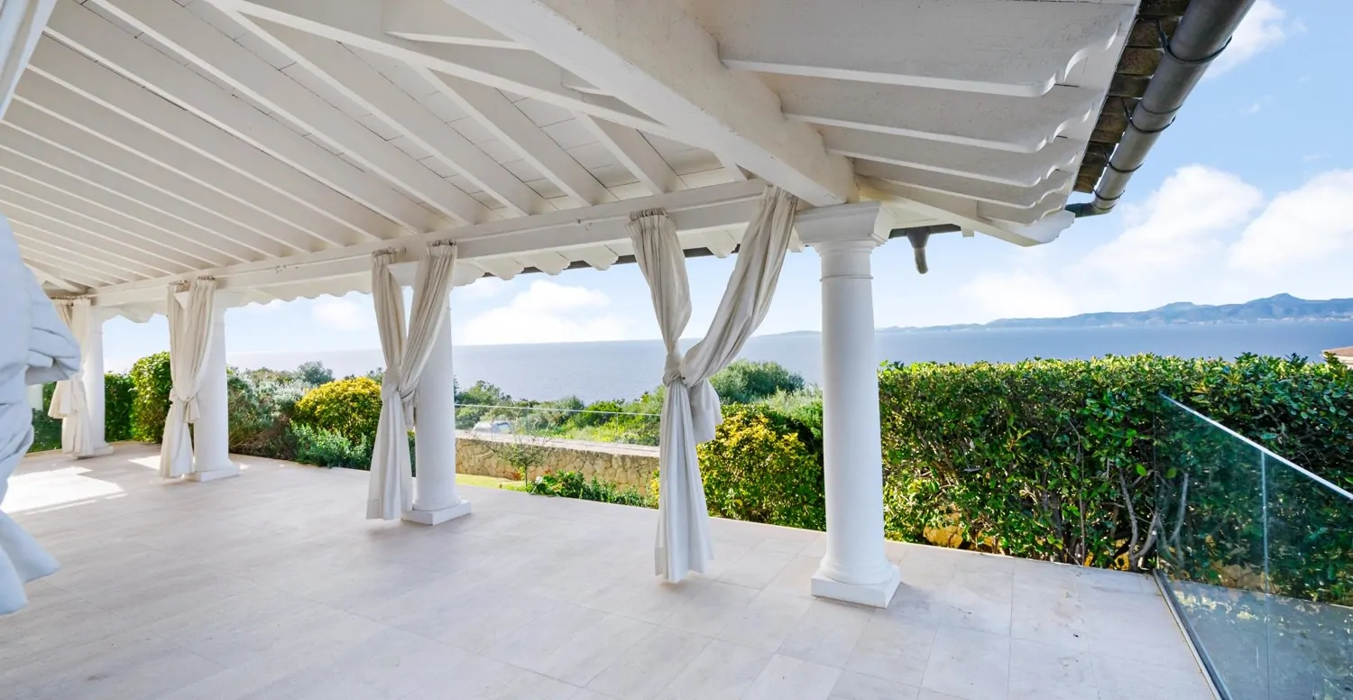 Villa-mit-Meerblick-Bahia-Azul-Llucmajor