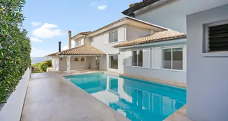 von_poll_real_estate_property_ES255161_image_0