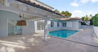 von_poll_real_estate_property_ES255161_image_1