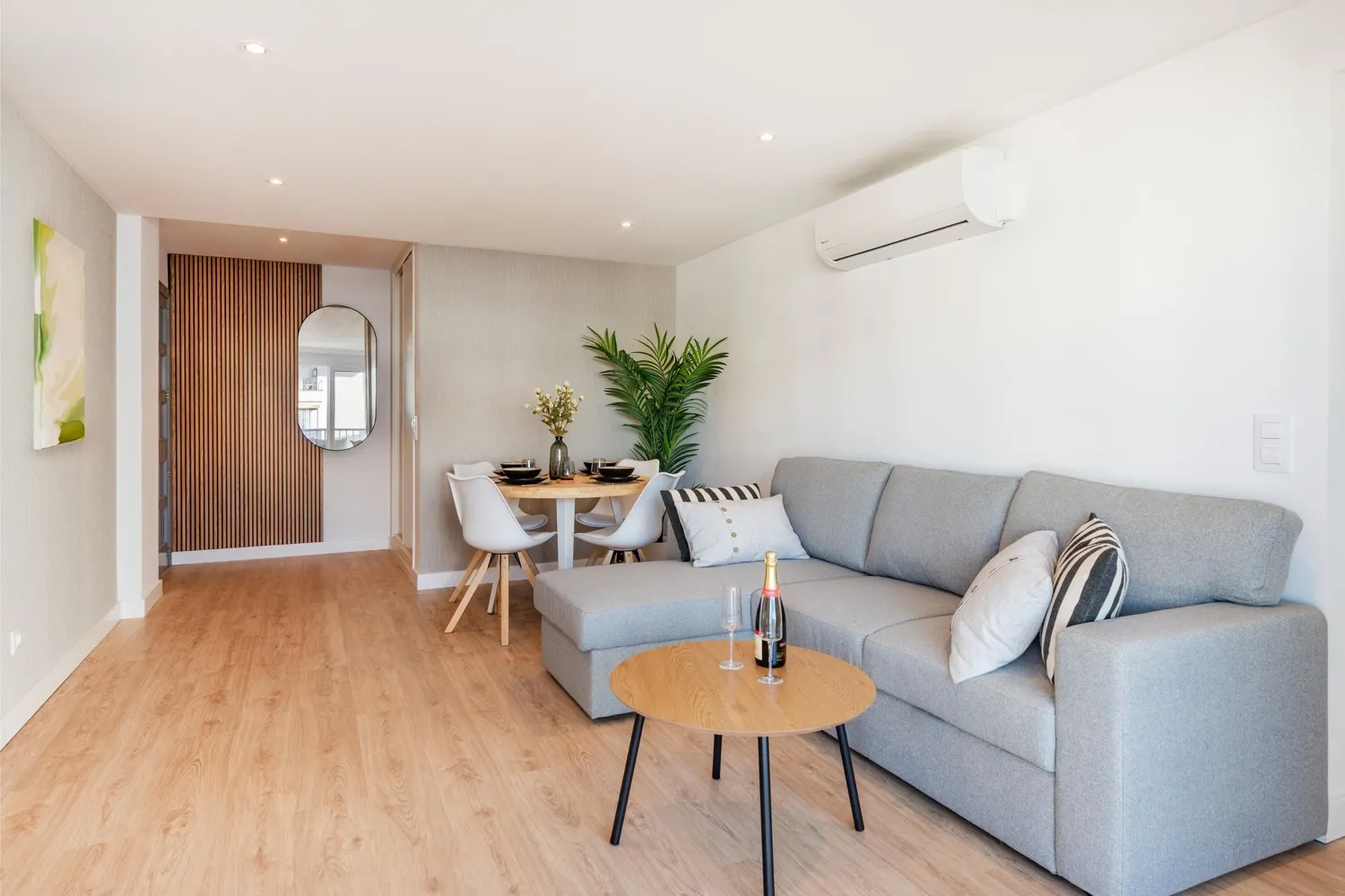 Modern-apartment-near-the-sea-in-Port-of-Alcudia