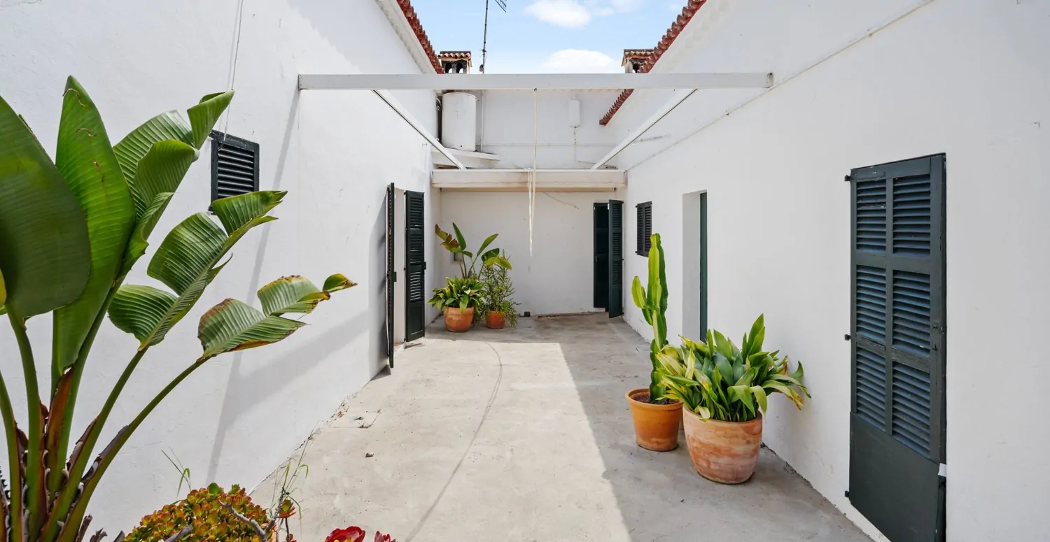 Villa-am-Meer-in-Alcanada-Alcudia