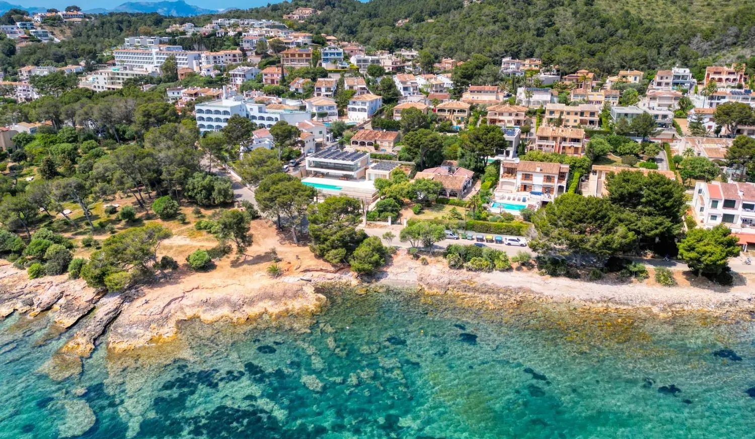 Villa-am-Meer-in-Alcanada-Alcudia